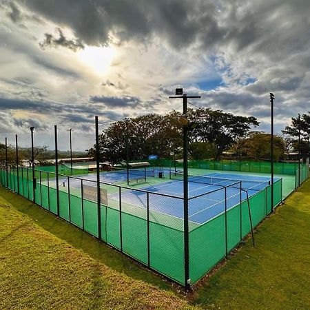 Cr Mariposa Rentals Comfortable Penthouse, Ac, Pool, Gym, Tennis Santa Ana  Exteriör bild