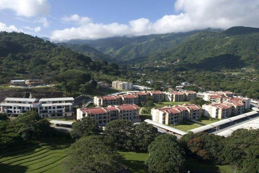 Cr Mariposa Rentals Comfortable Penthouse, Ac, Pool, Gym, Tennis Santa Ana  Exteriör bild