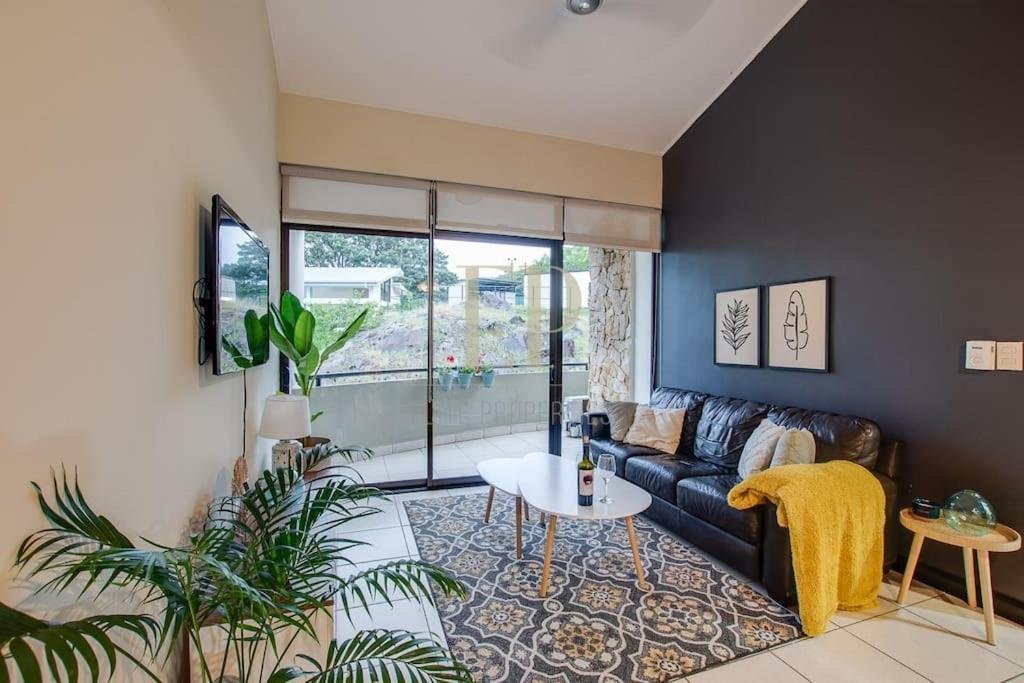 Cr Mariposa Rentals Comfortable Penthouse, Ac, Pool, Gym, Tennis Santa Ana  Exteriör bild